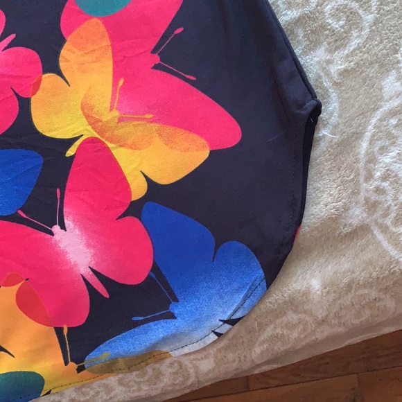 Top - Picture 4 of 7